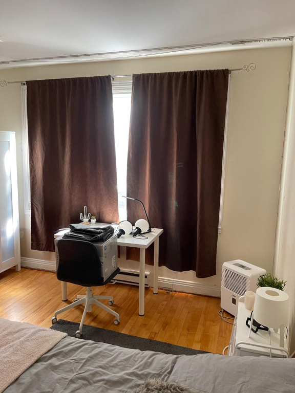 COLOC Etudiante FR MTL UdeM Tous Incl | 2847919