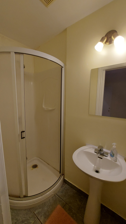 Chambre à Louer Dans Un Beau 5 1/2 | 2848054