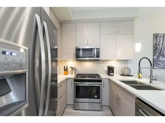 422 2120 GLADWIN ROAD | 422 2120 GLADWIN ROAD, Abbotsford | 2867111