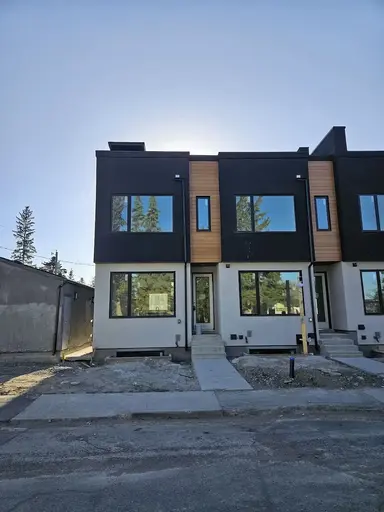 Brand New Luxury 2 Bed, 2.5 Bath Townhouse Unit in Killarney - Never Lived In! | 1427 29 Street Southwest, Calgary | 2849294