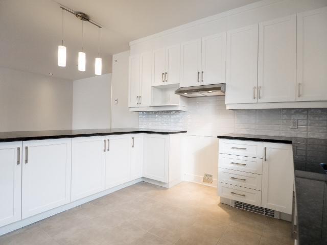 CONDO À LOUER DANS LE VIEUX STE-ROSE- 51/2 (DISPONIBLE 1ER SEPTEMBRE 2025) | 2849681