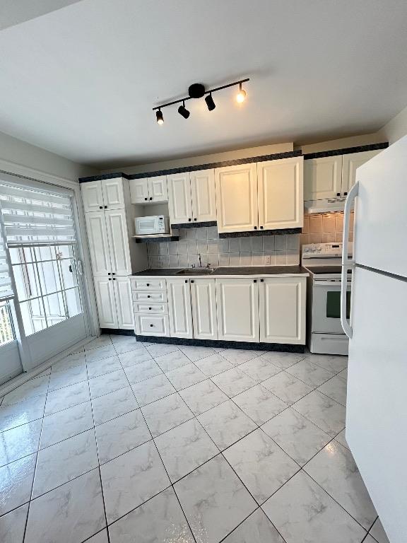51/2 MEUBLE MONTREAL | 2849687