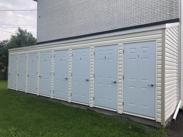 Grand 2 1/2 - Chauffage Inclus | 2853580