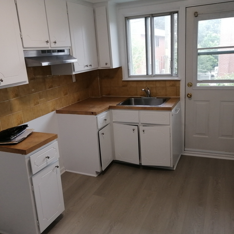 ST LEONARD : Chauffer/Rénover/Repeint | 2853587