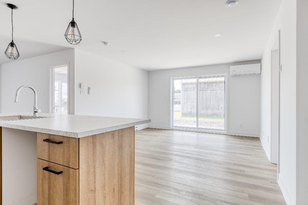 5 ½ – Saint-Jacques disponible dès maintenant | 2853990