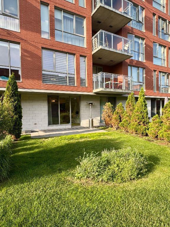 Modern Condo for Rent in TMR/Condo moderne à louer à VRM | 2854004