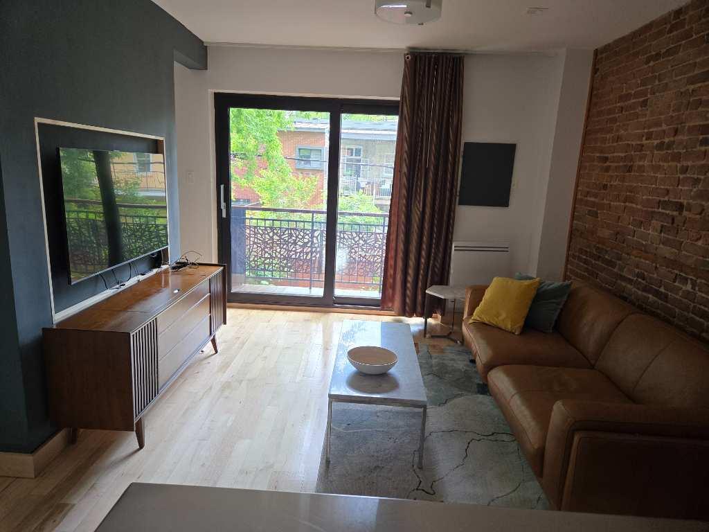 Très beau 4 1/2 Meublé et Équipé - Plateau Montroyal | 2860022