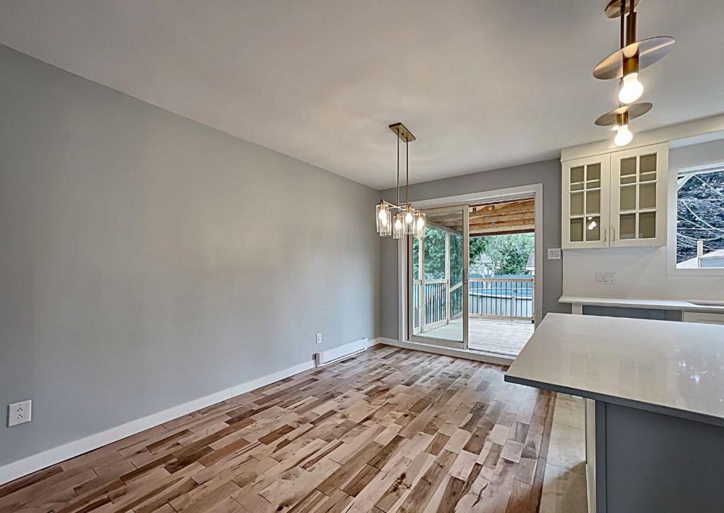 8783 Rue Pierre-Boucher, Laval, QC H7A 3R2 | 2854013
