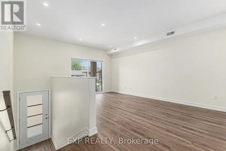 201 - 897 LAURIER STREET | 201 - 897 LAURIER STREET, Clarence-Rockland | 2854125