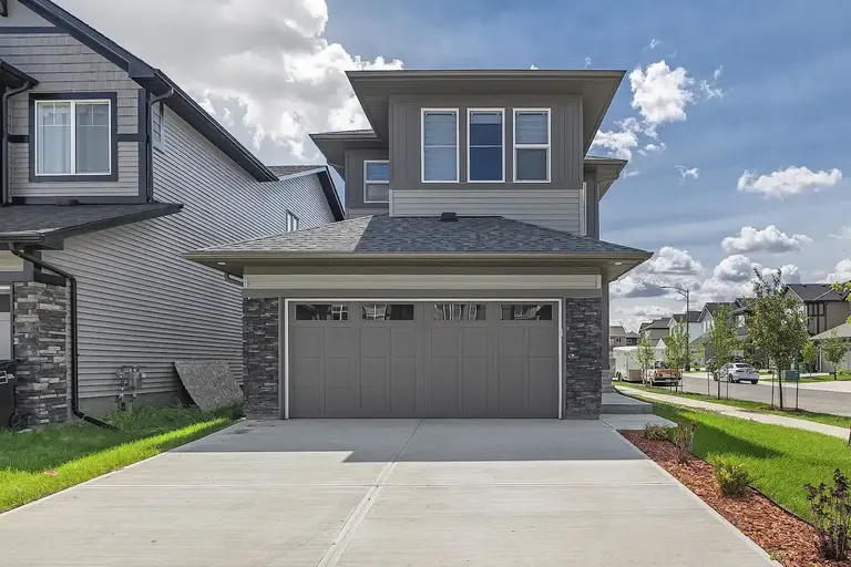 Brand New Luxurious Corner House, 3bed+Office/4-bed in Keswick | 4825 Kinney Road Southwest, Edmonton | 2854177