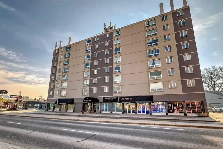 2 Weeks Free Rent. Upgraded 3 Bedroom Kensington Condo | 314 14 St NW, Calgary | 2854188