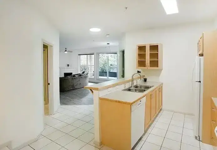 Newly Renovated 2 Bed & 2 Bath Large (1150 sqf) U of A & Hospital Area Condo | 11025 83 Ave NW, Edmonton | 2870253