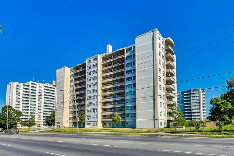 Humber River Apartments | 1130 Wilson Avenue, Toronto | 2858979