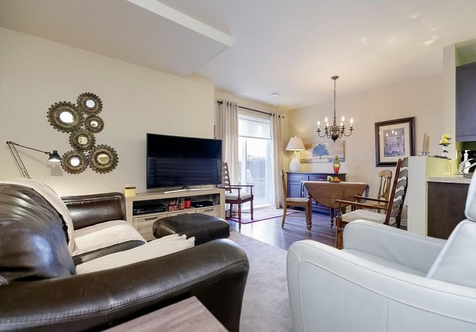 Condo 3 1/2 à Louer | REM | DIX30 | 2859577