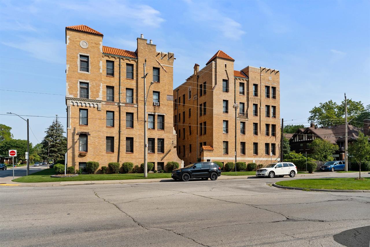 Granada Apartments | 2859658