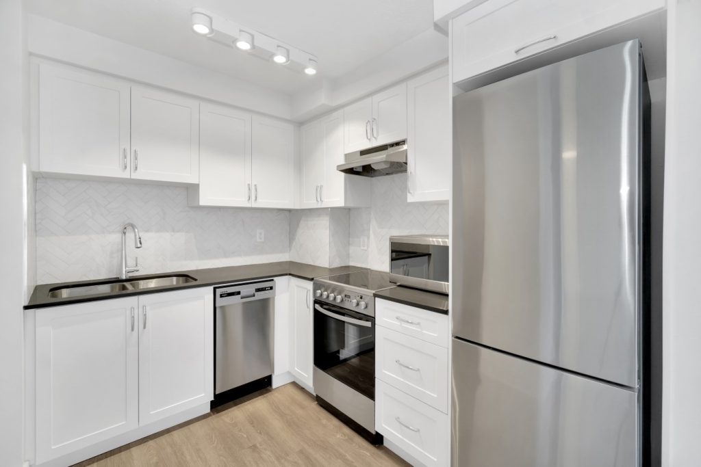 Tamarac Apartments | 2859810