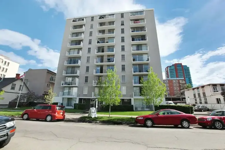 Stratton Oaks | 813 13 Avenue SW, Calgary | 2859905
