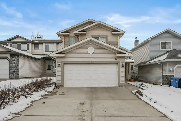Luxurious Living in Royal Oak! Fully Furnished 4 Bed, 3 Bath Home with Double | Calgary | 2859960