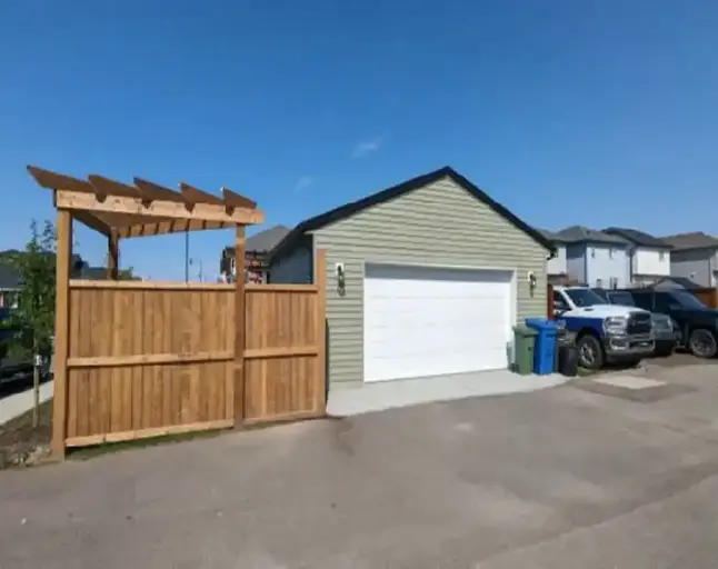 Classic Car Storage - New Double garage - Parking for 2 vehicles | Okotoks | 2859961