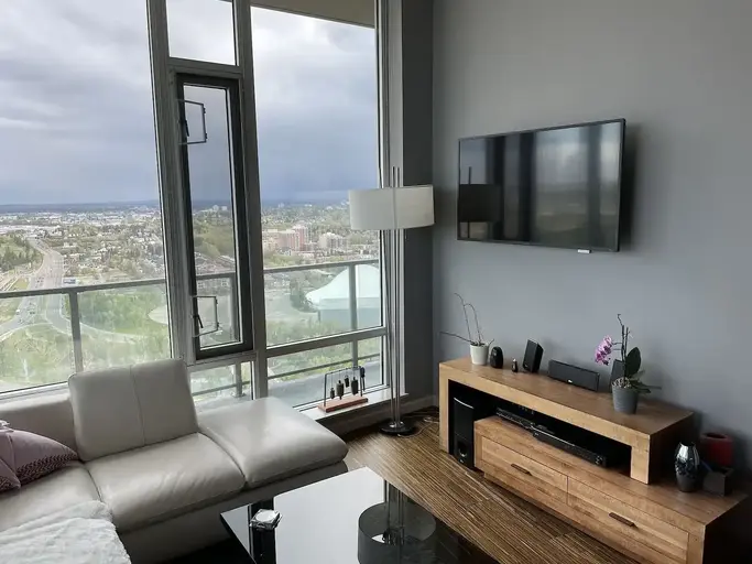 Furnished Downtown Sub Penthouse | 3205 - 210 15 Ave SE, Calgary | 2859974