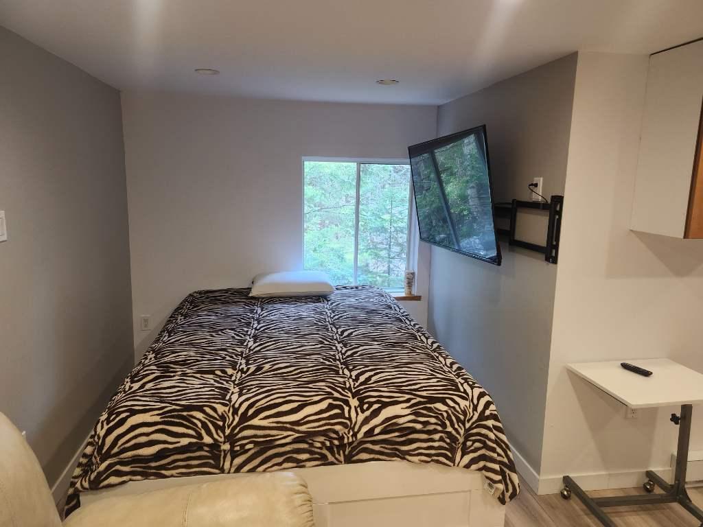Chalet studio au bord de leau a lentree du parc du mont tremblant | 2860034