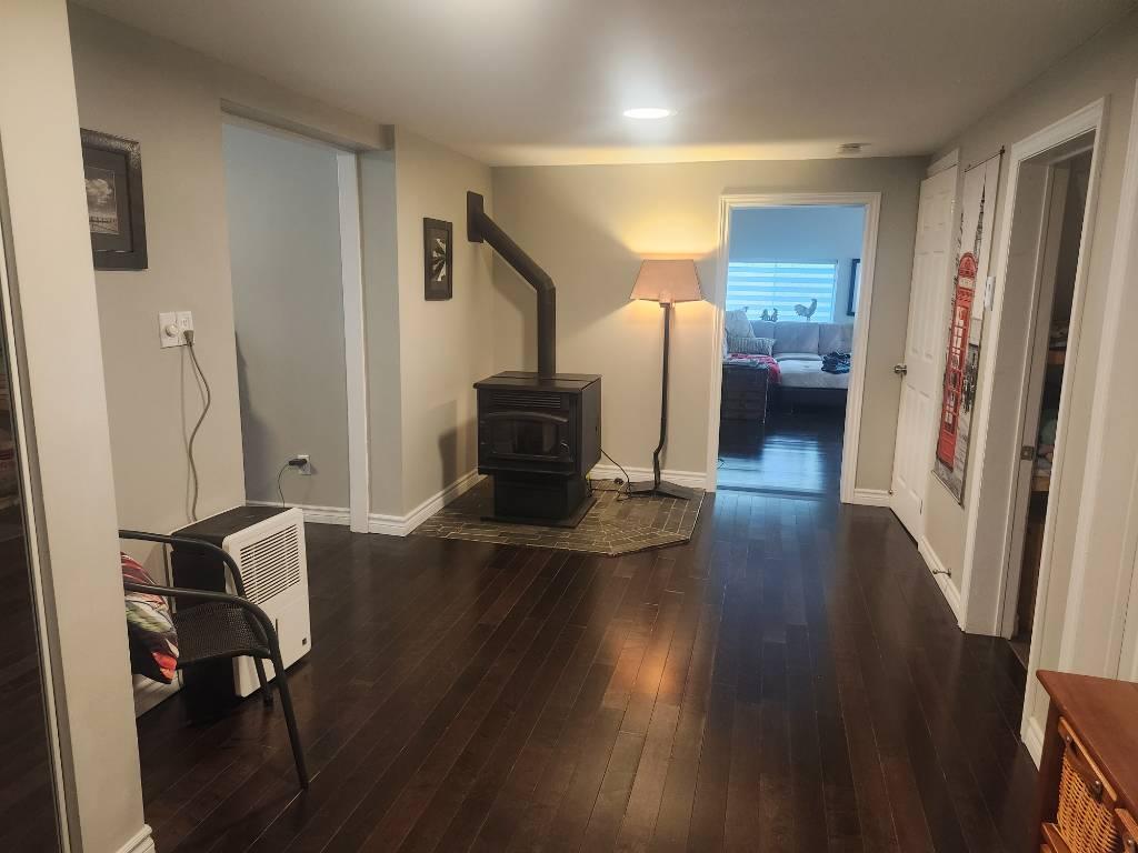 Chalet maison au bord de leau a lentree du parc du mont tremblant | 2860035