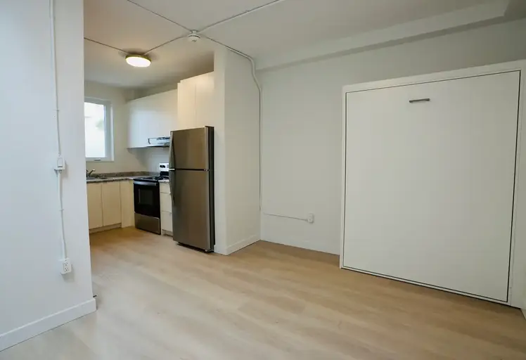 922 & 926 Queen Street East | 922 & 926 Queen Street East, Toronto | 2988729