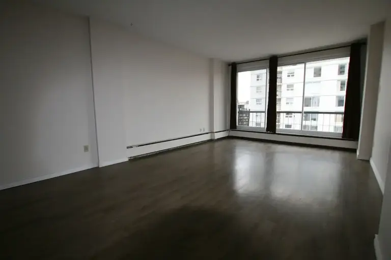 LARGE 1 BDRM. UNITS AVAILABLE JULY 1ST! *927-14TH AVE. S.W.* | 927-14th Avenue S.W., Calgary | 2860267