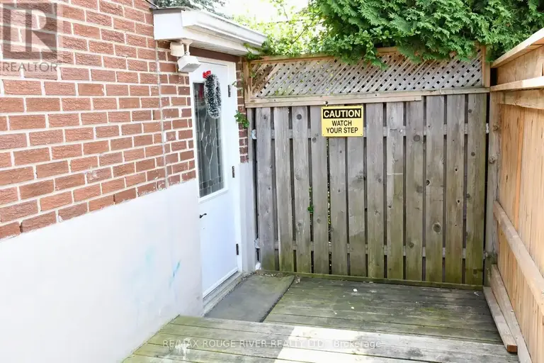 604 KENT STREET | 604 KENT STREET, Whitby | 2860476