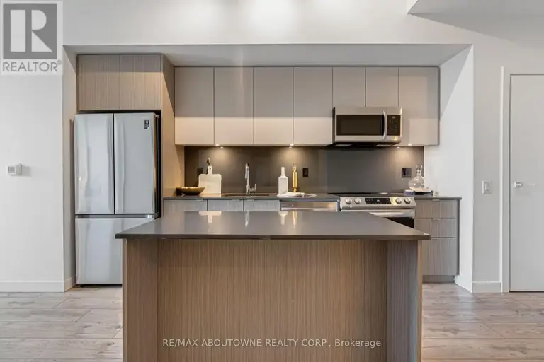 A0301 - 125 BRONTE ROAD | A0301 - 125 BRONTE ROAD, Oakville | 2860862