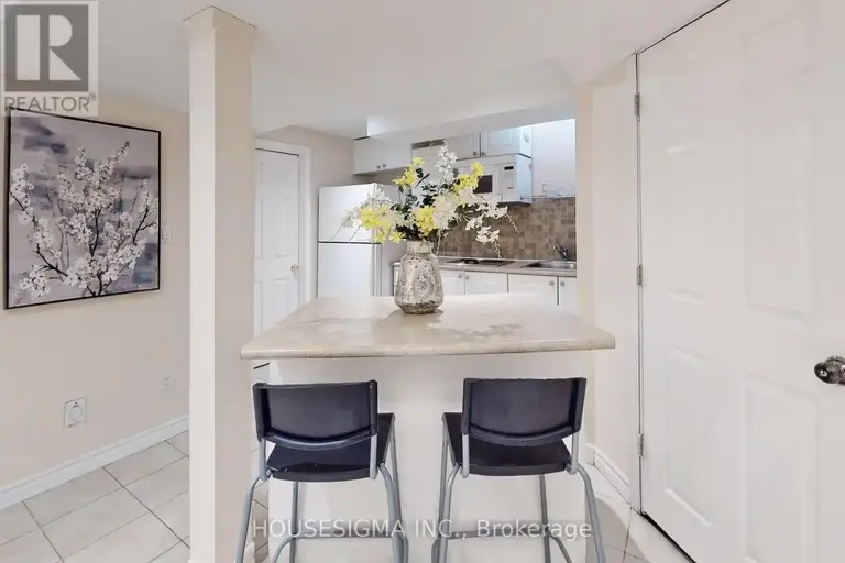 LOWER - 38 ESTORIL STREET | LOWER - 38 ESTORIL STREET, Richmond Hill | 2886523