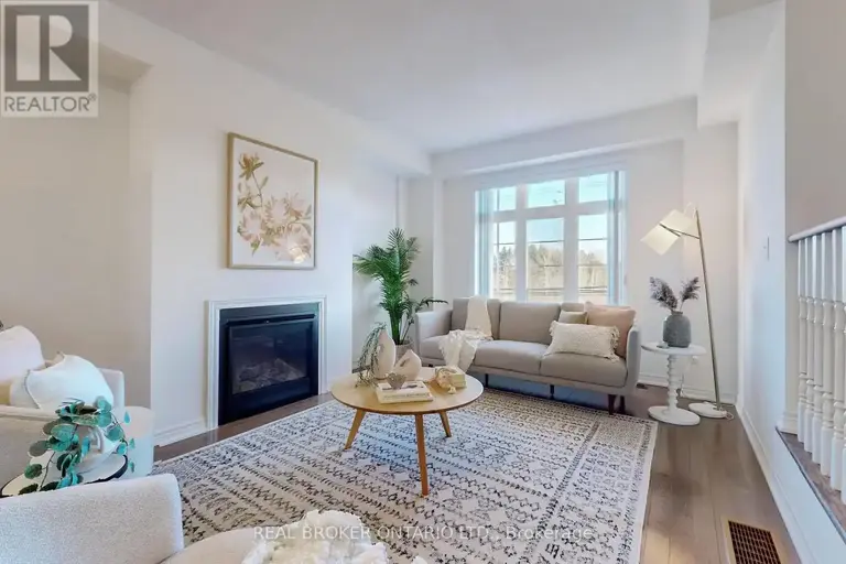 294 KING ROAD | 294 KING ROAD, Richmond Hill | 2886558