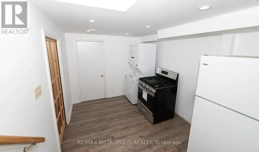 BSMT - 2180 SIXTH LINE | BSMT - 2180 SIXTH LINE, Oakville | 2886612