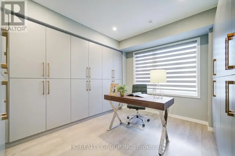 25 LAFFERTY LANE | 25 LAFFERTY LANE, Richmond Hill | 2915858