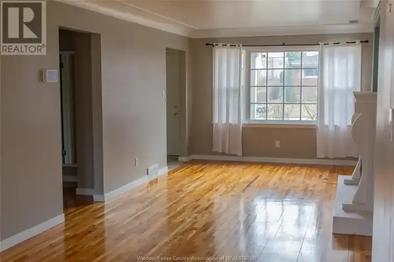 3033 Church STREET | 3033 Church STREET, Windsor | 2916731
