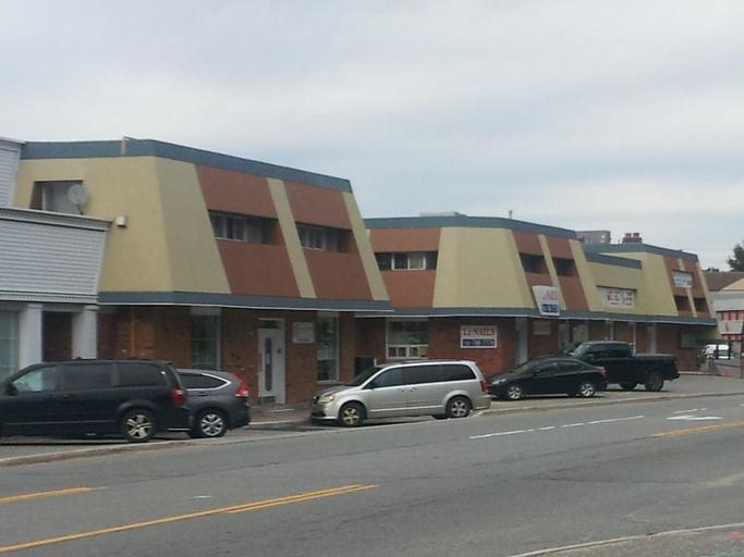 Main East Court | 114 Main St East, Huntsville | 2864739