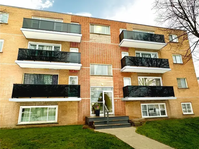 Breton Place Apartments - PARKING SPACE, WATER & HEAT INCLUDED | 102 Breton Road, Sault Ste. Marie | 2864752