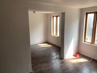 3 1/2 AccèsJardin Wifi ÉlectrosPoeleFrigoLaveuseSécheuseChauffageEau-ChÉclairage1390$RénovéPossibilité2ChambresAvecUnePièceSalon&Cuisine.EntréePrivée | 2865115