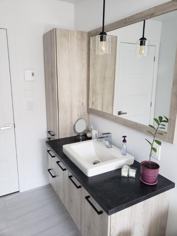 MAGNIFIQUE 5 1/2 LIBRE 1er JUILLET - QUARTIER CALME | 2865119