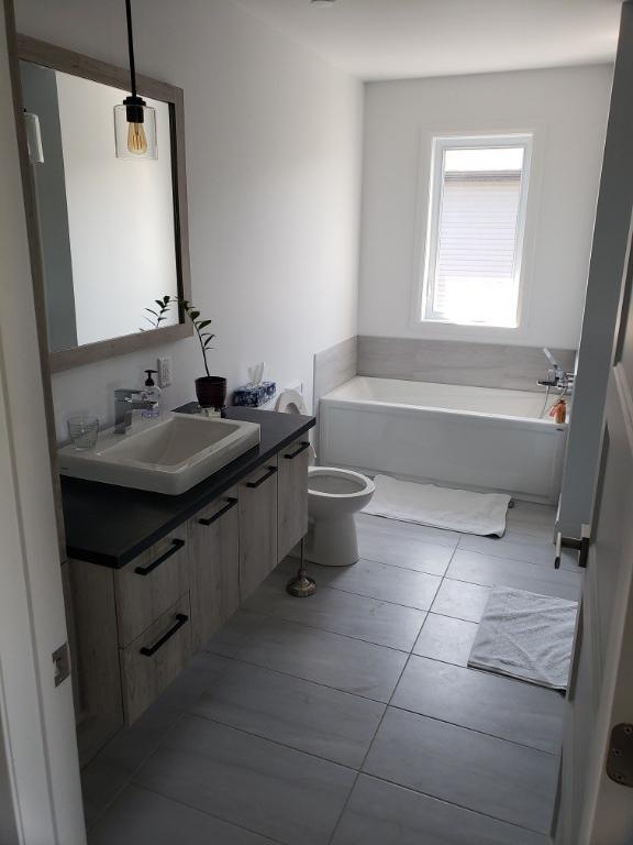 MAGNIFIQUE 5 1/2 LIBRE 1er JUILLET - QUARTIER CALME | 2865119