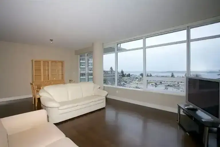 Miramar Village Luxury Suite! | 1473 Johnston Road, White Rock | 2865297