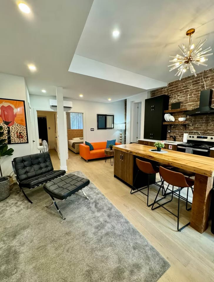 Plateau/Downtown - 3 Bedrooms Furnished | 2865387