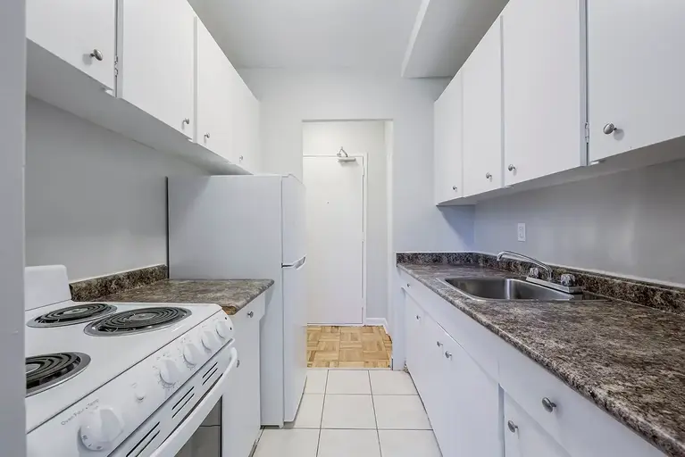 40 Raglan Avenue | 40 Raglan Avenue, Toronto | 2865475