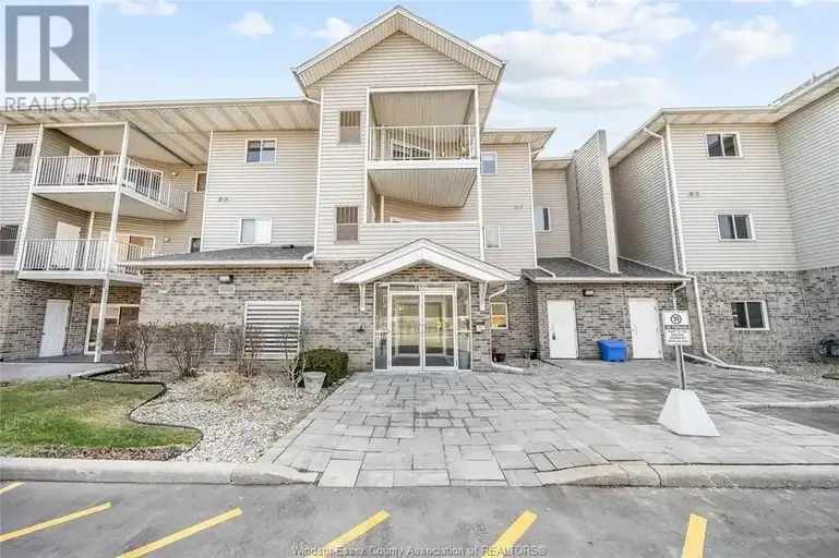 1390 LAUZON ROAD Unit# 325 | 1390 LAUZON ROAD Unit# 325, Windsor | 2865583