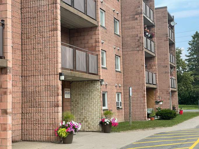 Cooper Terrace Apts - ALL INCLUSIVE | 551 Cooper Street, Sault Ste. Marie | 2874274