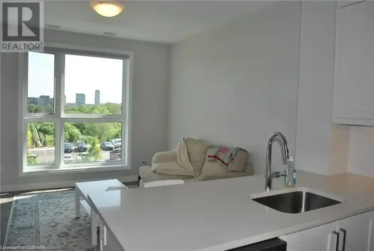 95 DUNDAS Street W Unit# 324 | 95 DUNDAS Street W Unit# 324, Oakville | 2866565