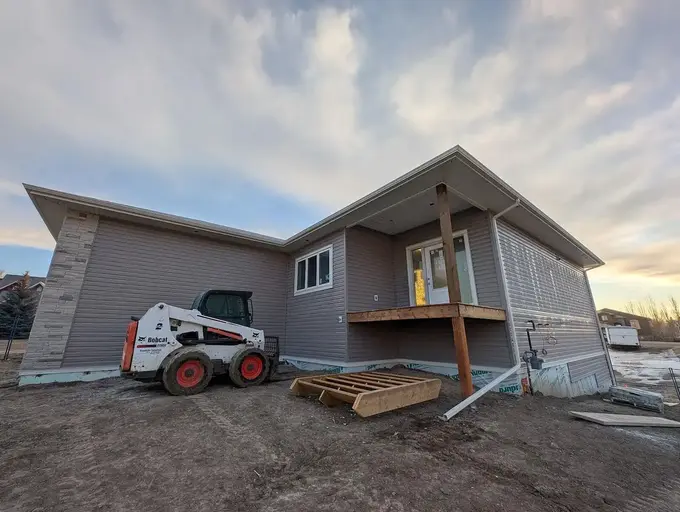New Construction in Highly Desireable Sub Division | 629 Greene Close, Drumheller | 2877590