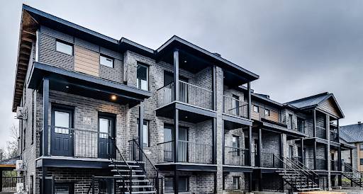 235 Rue De Liverpool (Plateau) Logement 2cc Lumineux, Bien Situé Et Prêt à Emménager! | 2869593