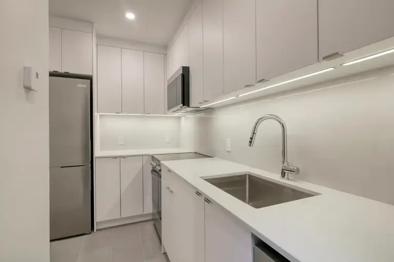 6885-6891 Sherbrooke west | 6885-6891 Sherbrooke west, Montreal | 2869666