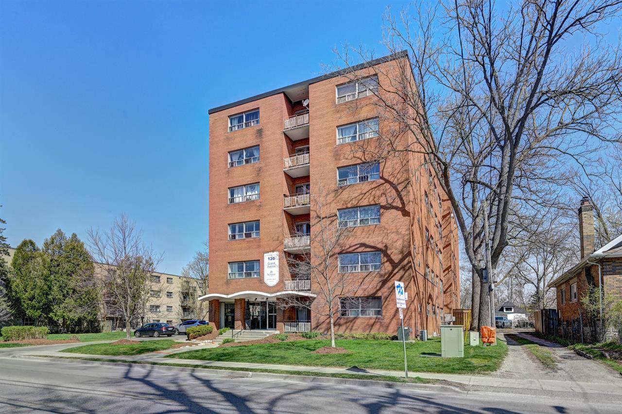 Parkdale Tower Apartments | 2869674